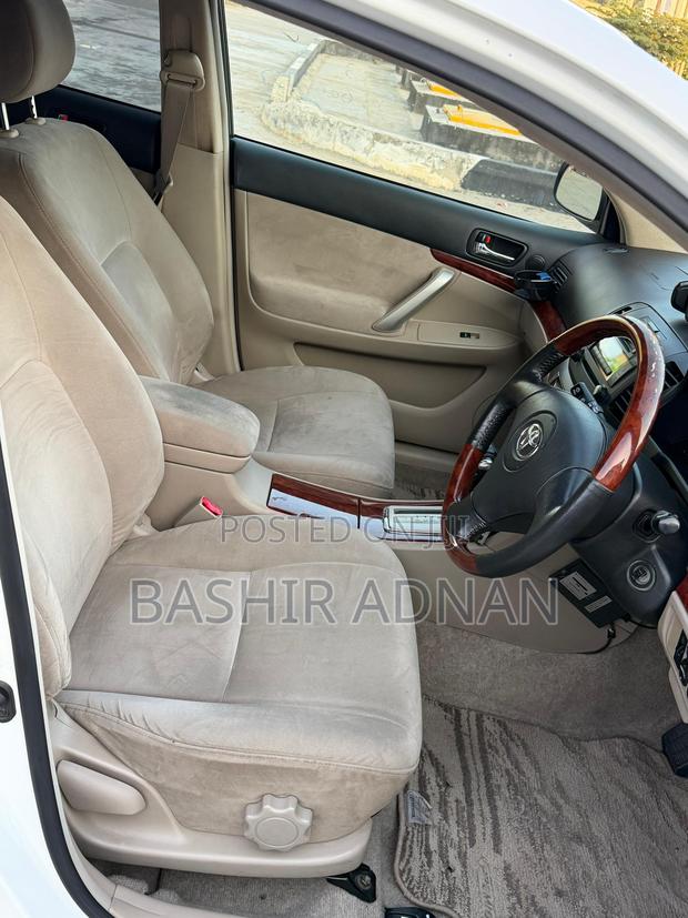 Toyota Premio 2.0 FWD 2004 White