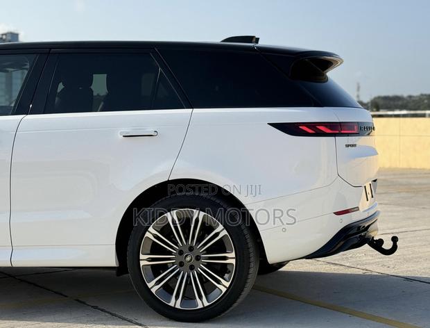 Land Rover Range Rover Sport 2023 White