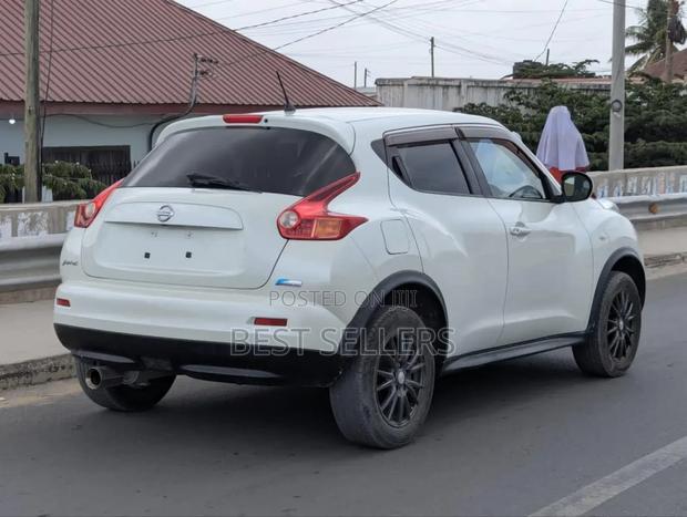 Nissan Juke SV Automatic 2011 White