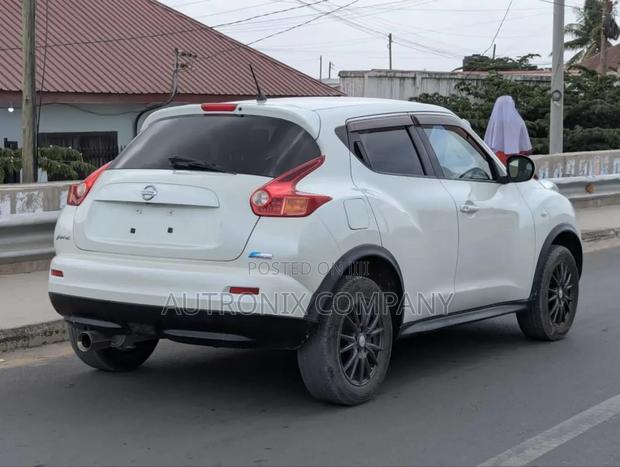 Nissan Juke SV Automatic 2011 White