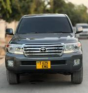 Toyota Land Cruiser 2015 Gray for sale