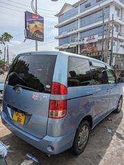 Toyota Noah 2005 Blue for sale