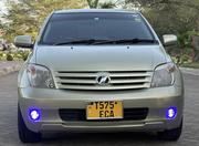 Toyota IST 2005 Gold for sale