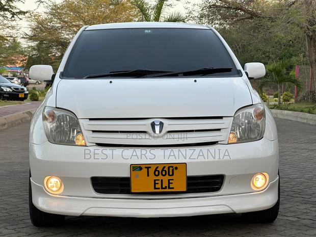 Toyota IST 2003 Pearl