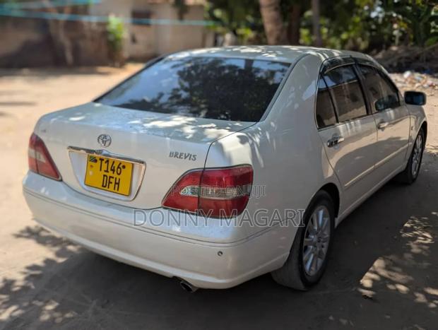 Toyota Brevis 2005 White