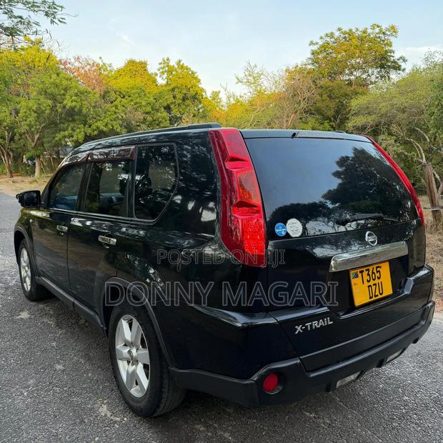 Nissan X-Trail 2012 Black