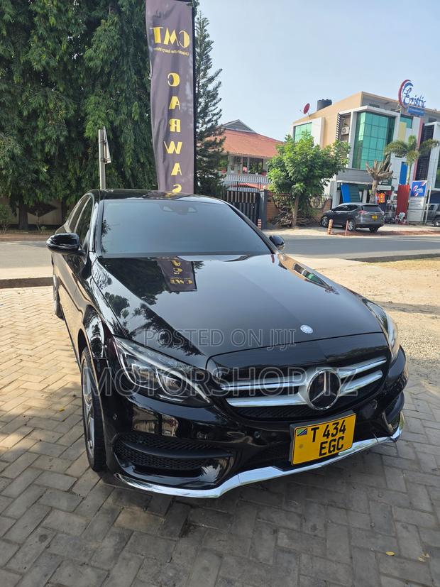 Mercedes-Benz C200 2015 Black