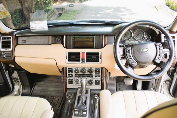 Land Rover Range Rover Vogue 2004 Black
