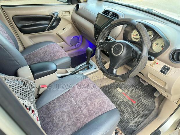 Toyota RAV4 Automatic 2003 Silver