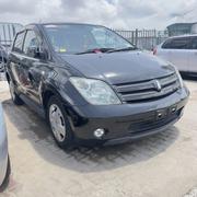 Toyota IST 2004 Black for sale
