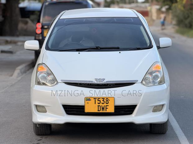 Toyota Wish 2004 White