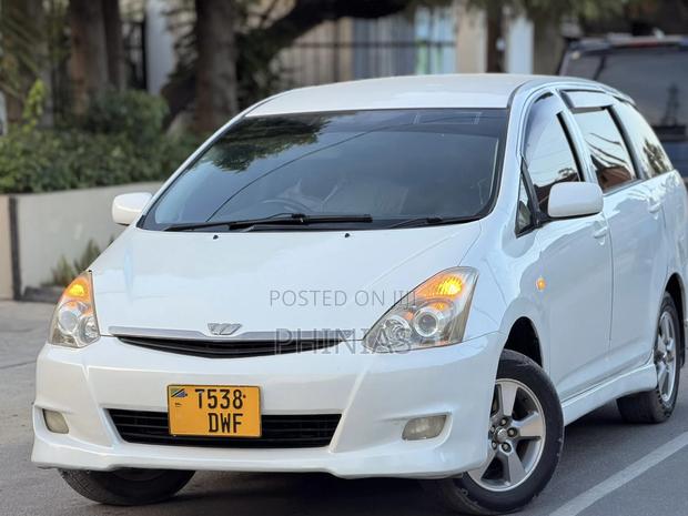 Toyota Wish 2005 White