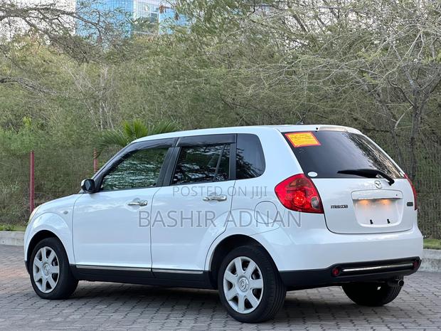Mazda Verisa 2007 White
