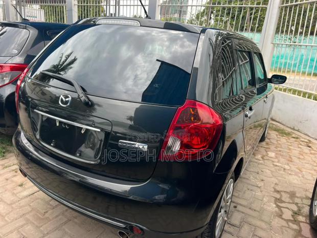 Mazda Verisa 2010 Black