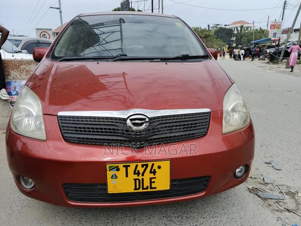 Toyota Corolla Spacio 2004