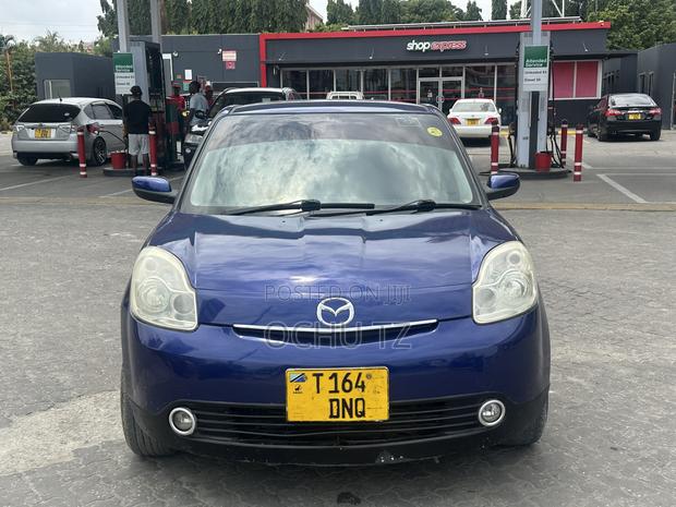 Mazda Verisa 2009 Blue