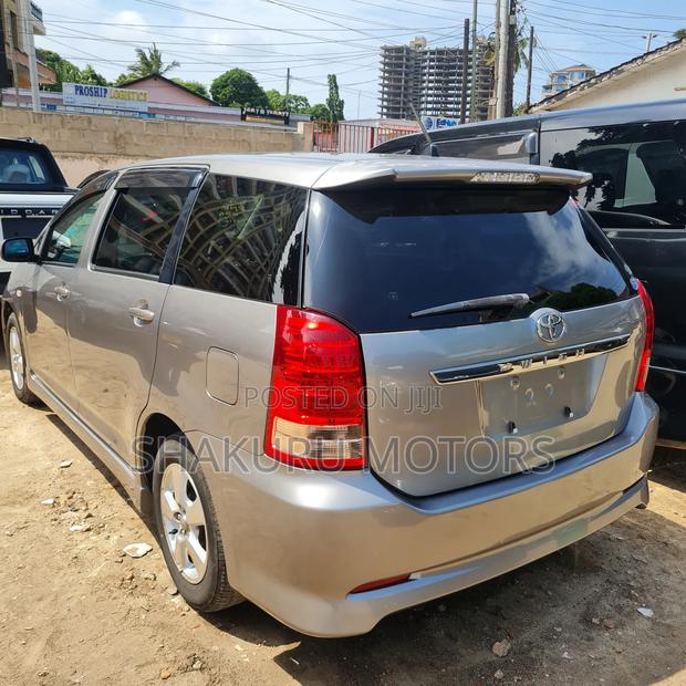 Toyota Wish 2007