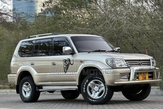 Toyota Land Cruiser Prado 2001 Gold