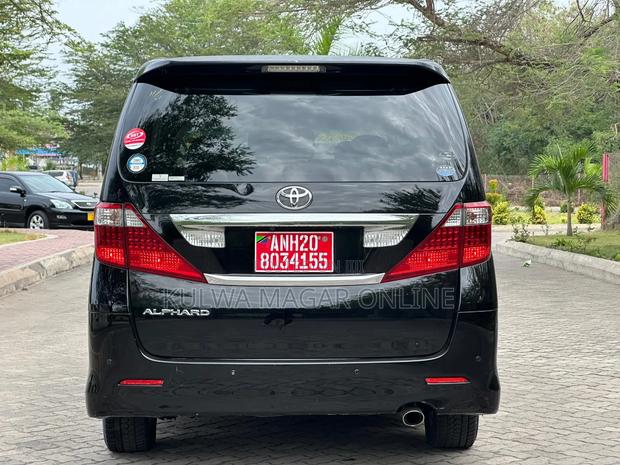 Toyota Alphard 2006 Black