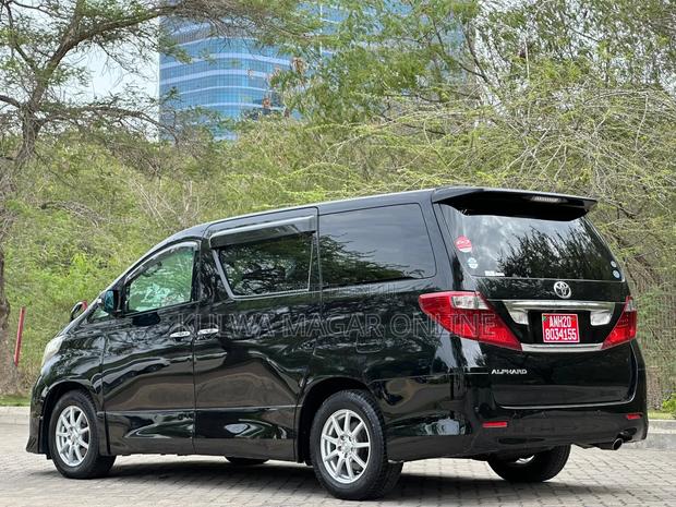 Toyota Alphard 2006 Black
