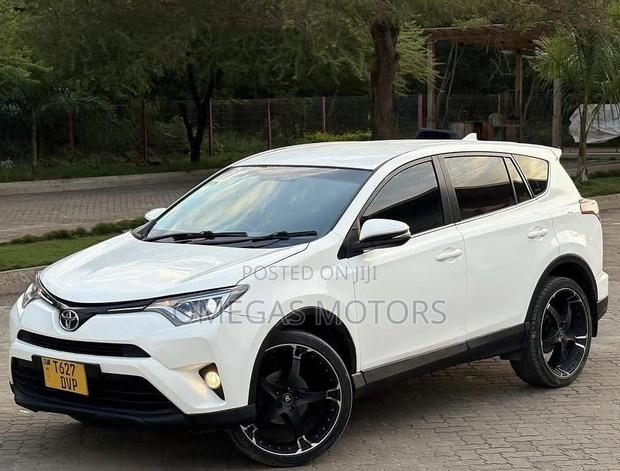 Toyota RAV4 2016 White