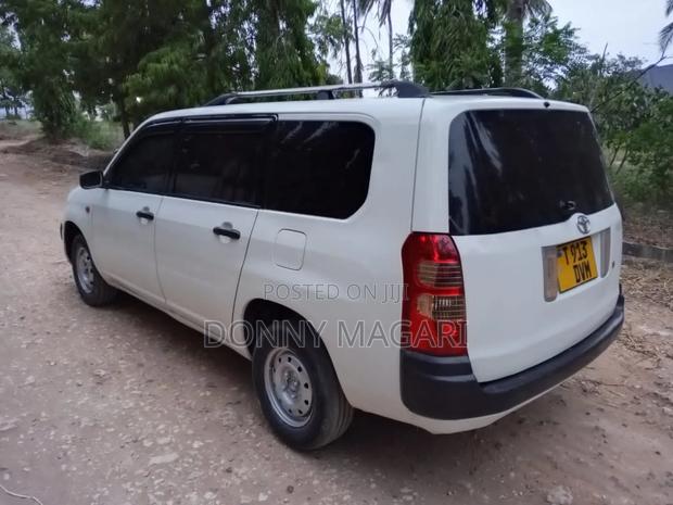 Toyota Probox 2005 White