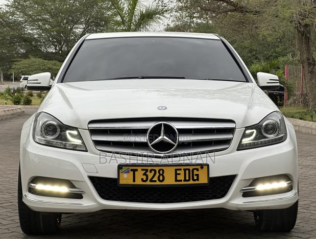 Mercedes-Benz C-Class C 180 (C204) 2012 White