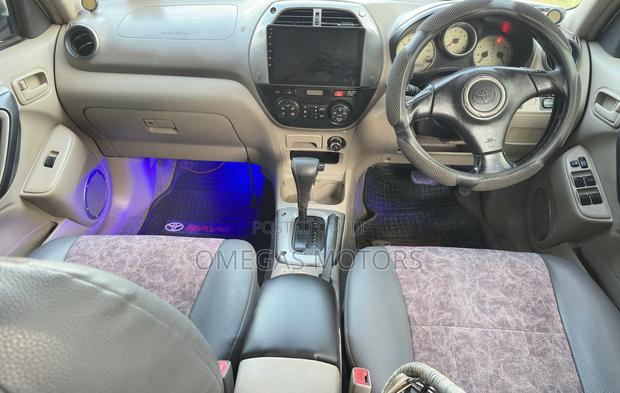 Toyota RAV4 Automatic 2003 Gold