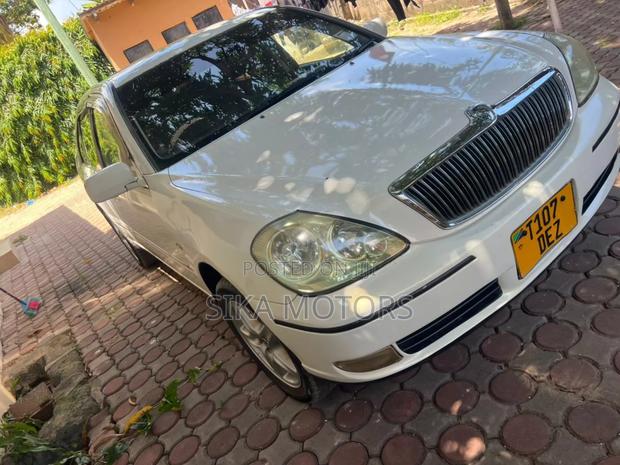 Toyota Brevis 2004 White