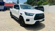 Toyota Hilux 2022 White for sale