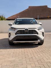 Toyota RAV4 2019 Off white for sale