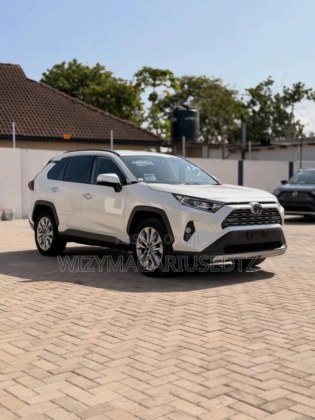 Toyota RAV4 2019 Off white