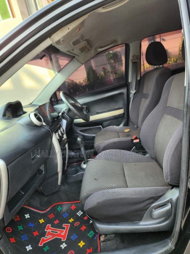 Toyota IST 2003 Black