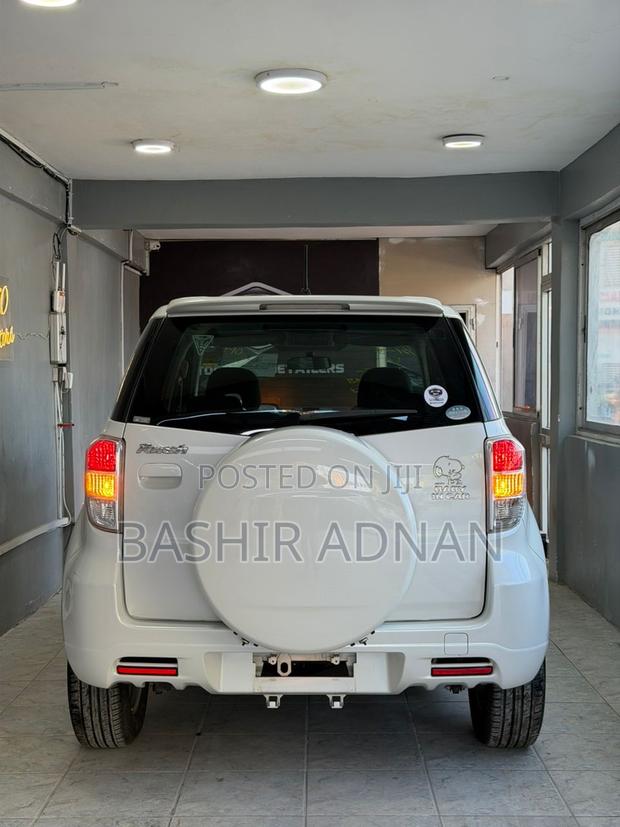 Toyota Rush 1.5 RWD 2009 Pearl