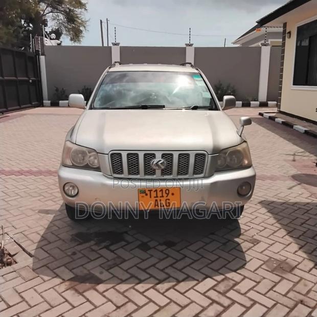 Toyota Kluger 2005 Silver