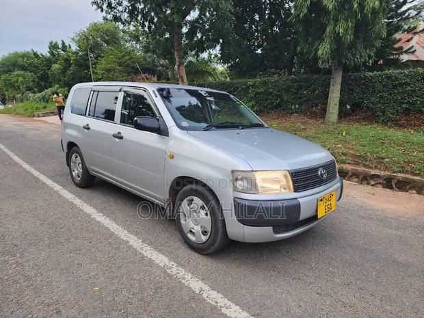 Toyota Probox 2004 Silver