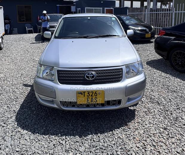 Toyota Probox 2005 Silver