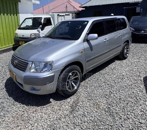 Toyota Probox 2005 Silver