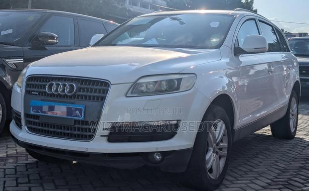 Audi Q7 2009 Pearl