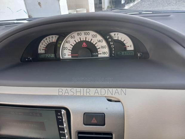 Toyota Raum 2007 Silver