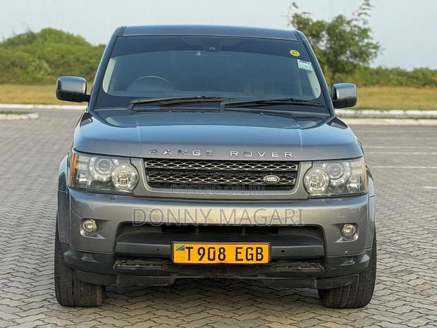 Land Rover Range Rover Sport 2010 Gray