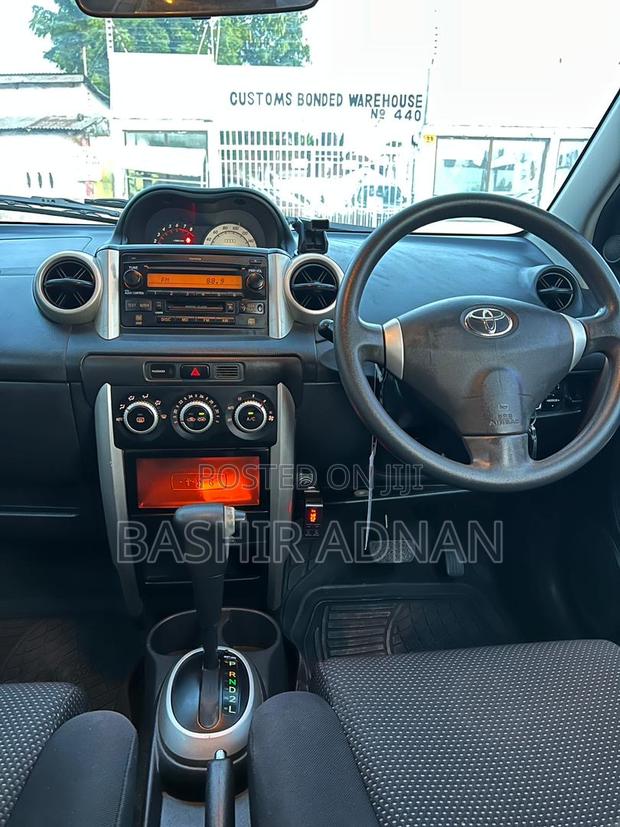 Toyota IST 2004 Gray