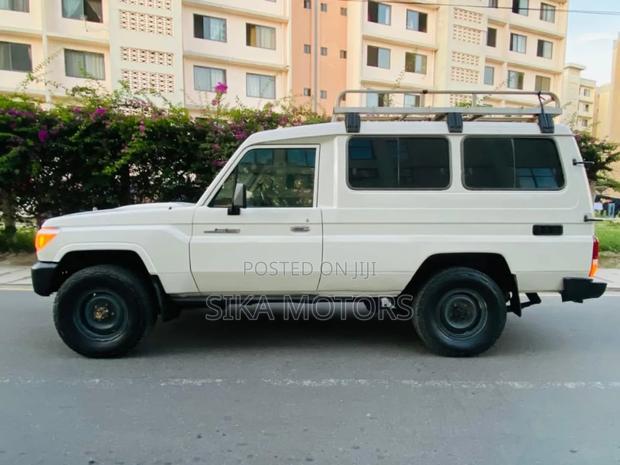 Toyota Land Cruiser 2008 White