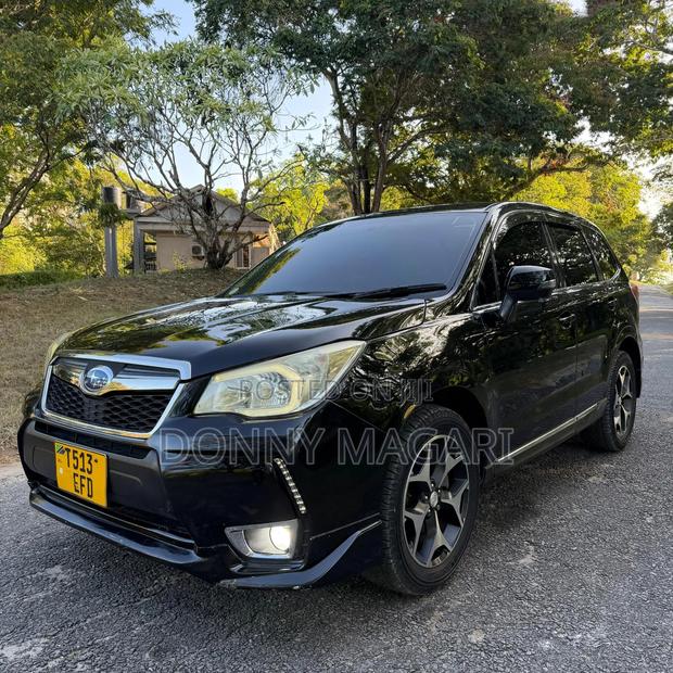 Subaru Forester 2014 Black