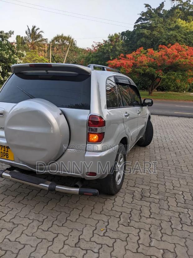 Toyota RAV4 2005 Silver