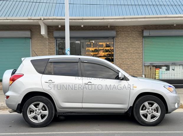 Toyota RAV4 2008 Silver