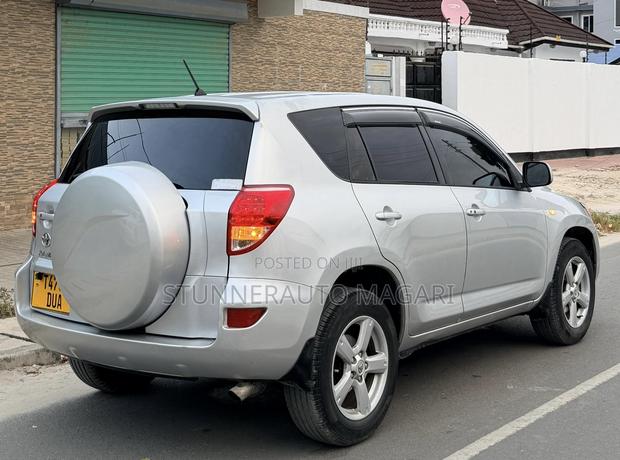 Toyota RAV4 2008 Silver