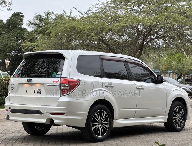 Subaru Forester 2011 White