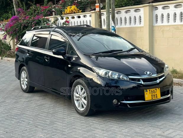 Toyota Wish 2013 Black