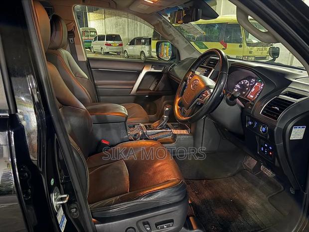Toyota Land Cruiser Prado 2020 Black